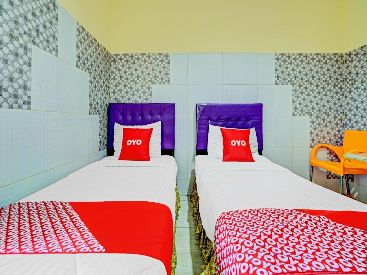 Oyo 90238 Hotel Nusantara Cirebon Exteriör bild