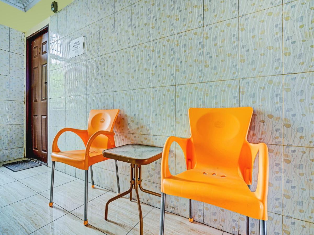 Oyo 90238 Hotel Nusantara Cirebon Exteriör bild