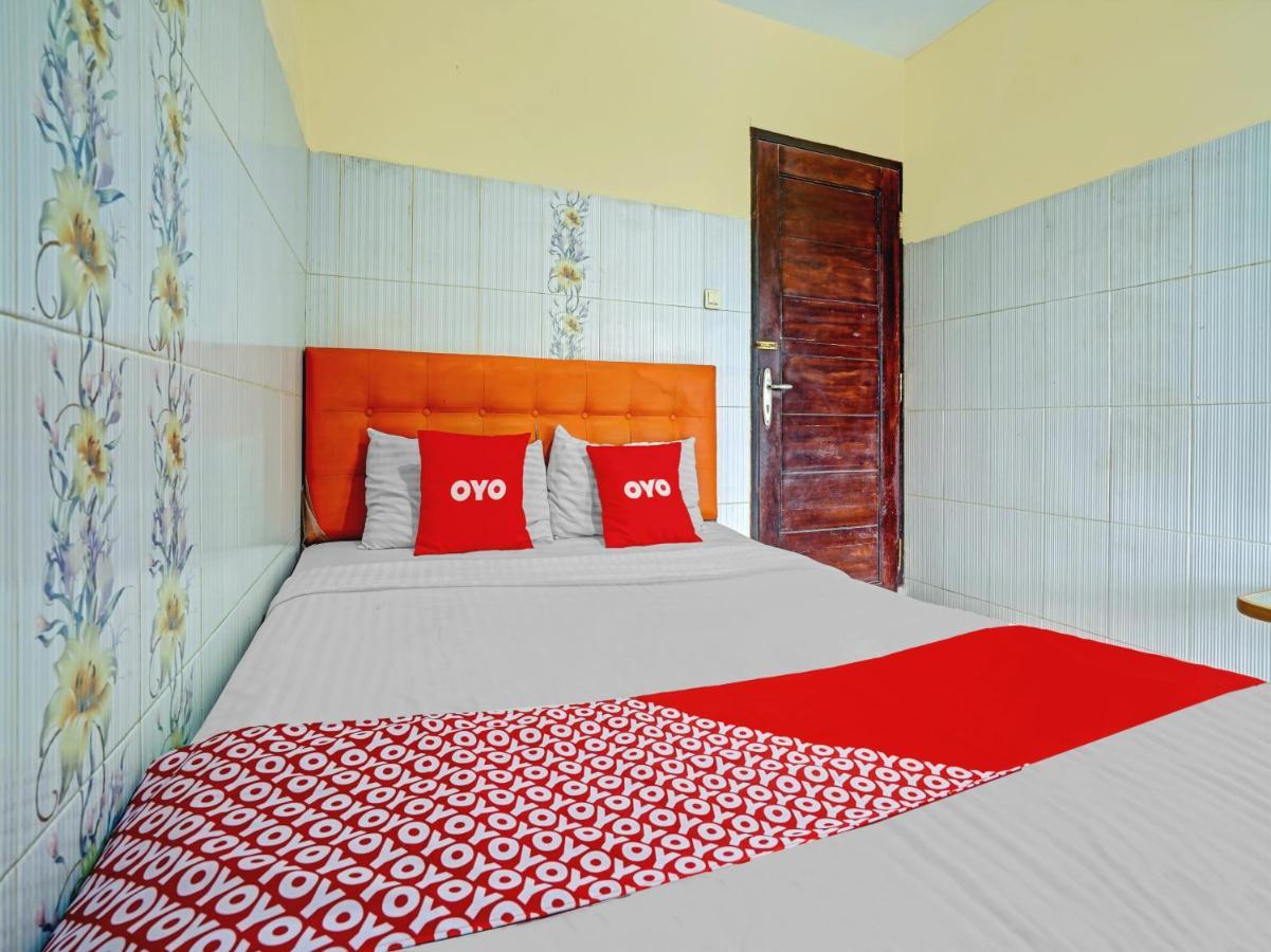 Oyo 90238 Hotel Nusantara Cirebon Exteriör bild