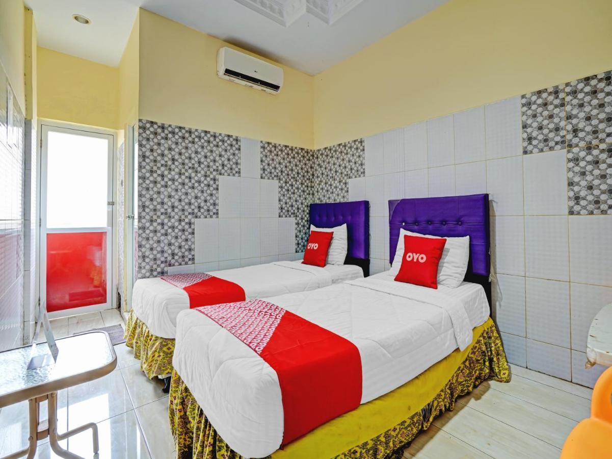 Oyo 90238 Hotel Nusantara Cirebon Exteriör bild