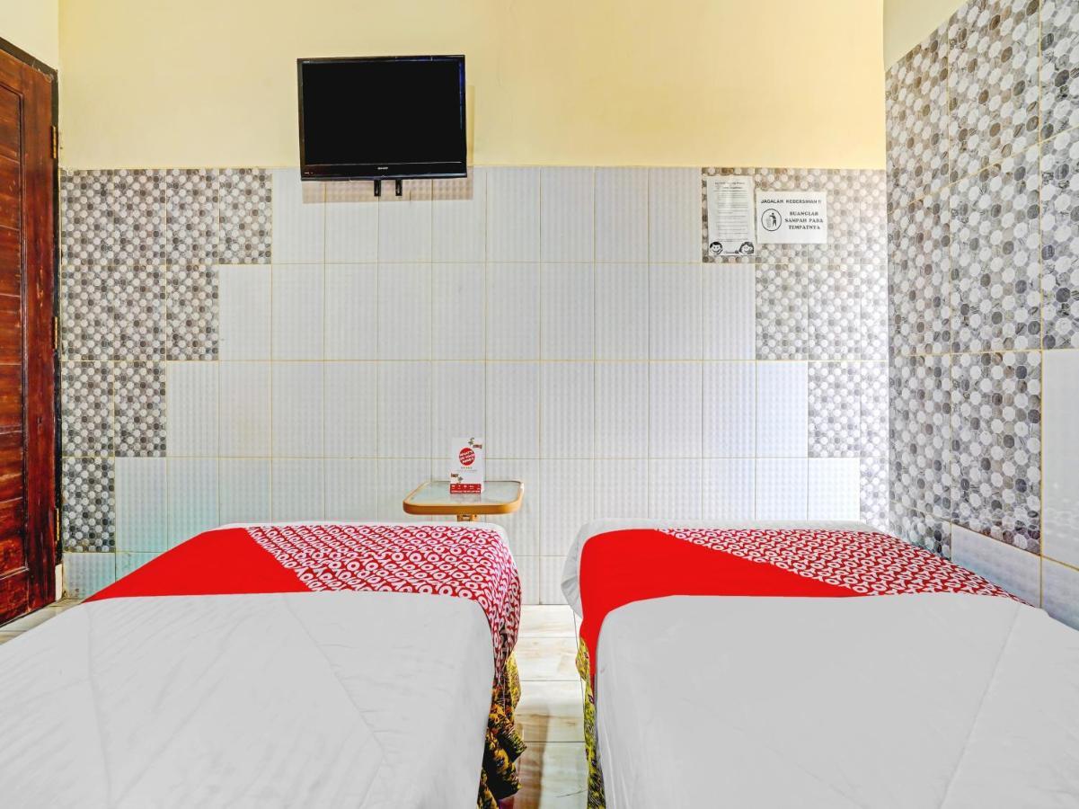 Oyo 90238 Hotel Nusantara Cirebon Exteriör bild