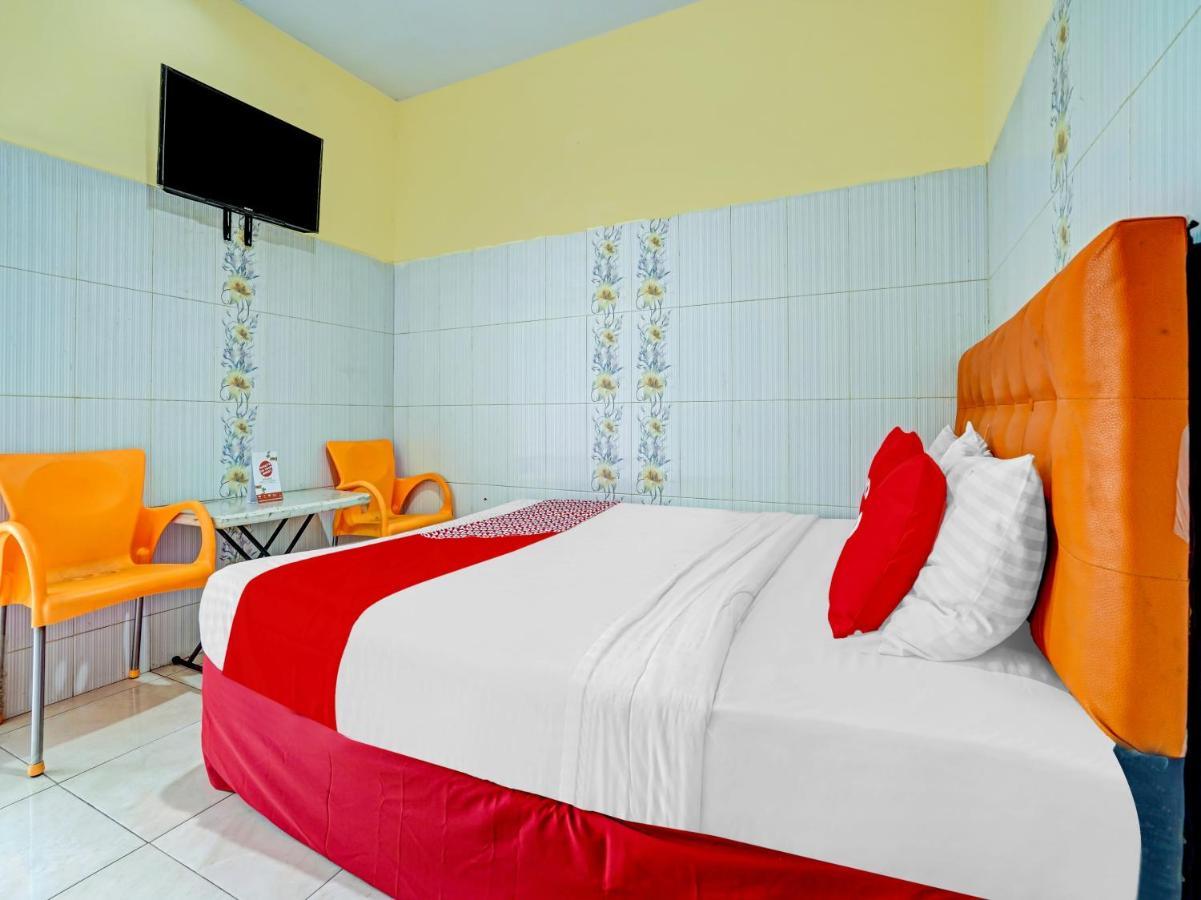 Oyo 90238 Hotel Nusantara Cirebon Exteriör bild