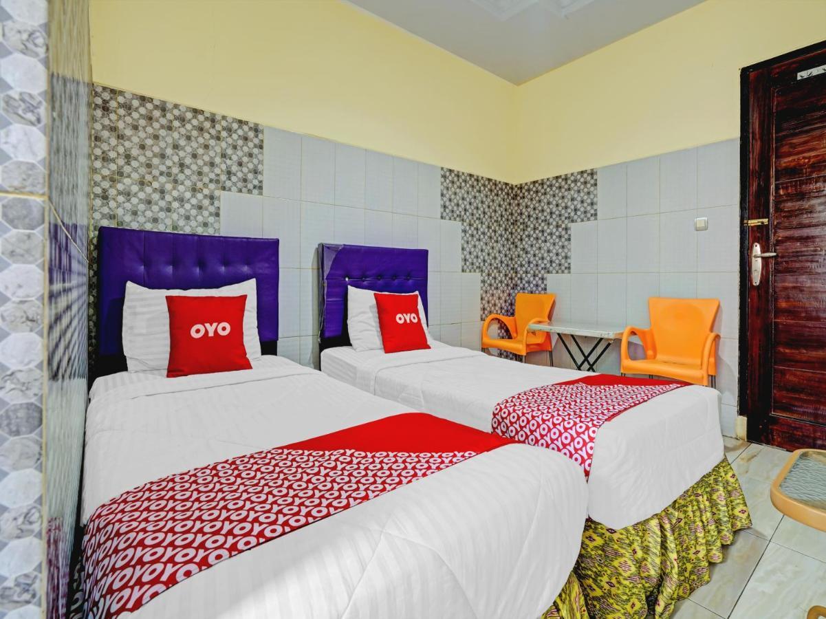 Oyo 90238 Hotel Nusantara Cirebon Exteriör bild