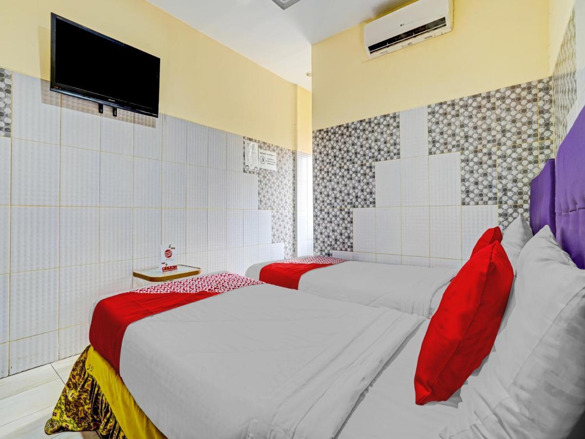 Oyo 90238 Hotel Nusantara Cirebon Exteriör bild