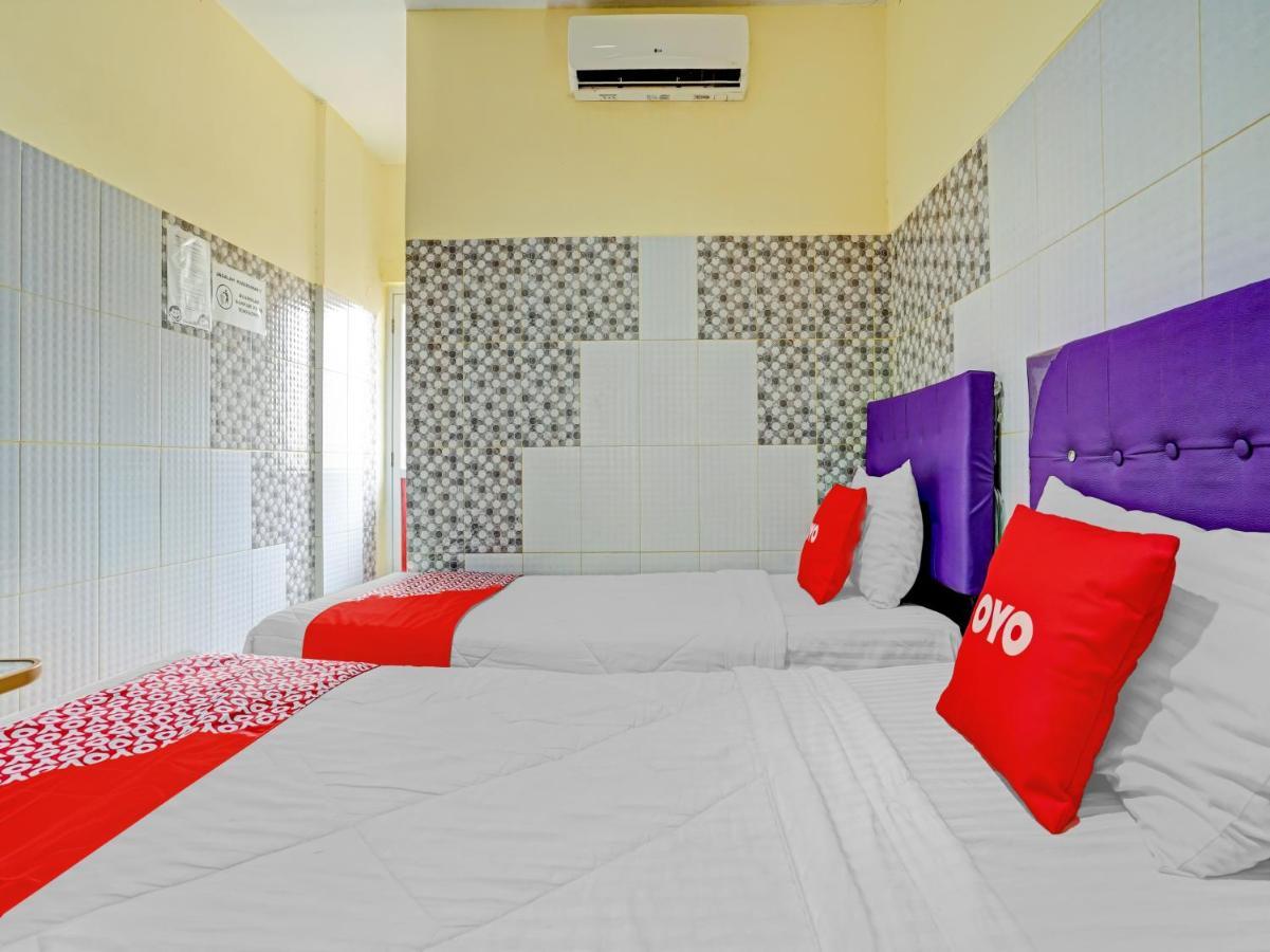 Oyo 90238 Hotel Nusantara Cirebon Exteriör bild
